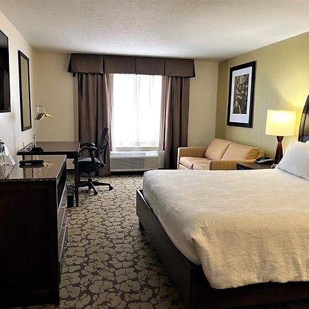 Hilton Garden Inn Tampa East Brandon Exterior foto