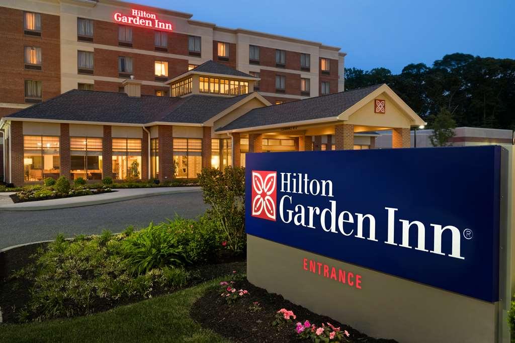 Hilton Garden Inn Tampa East Brandon Exterior foto