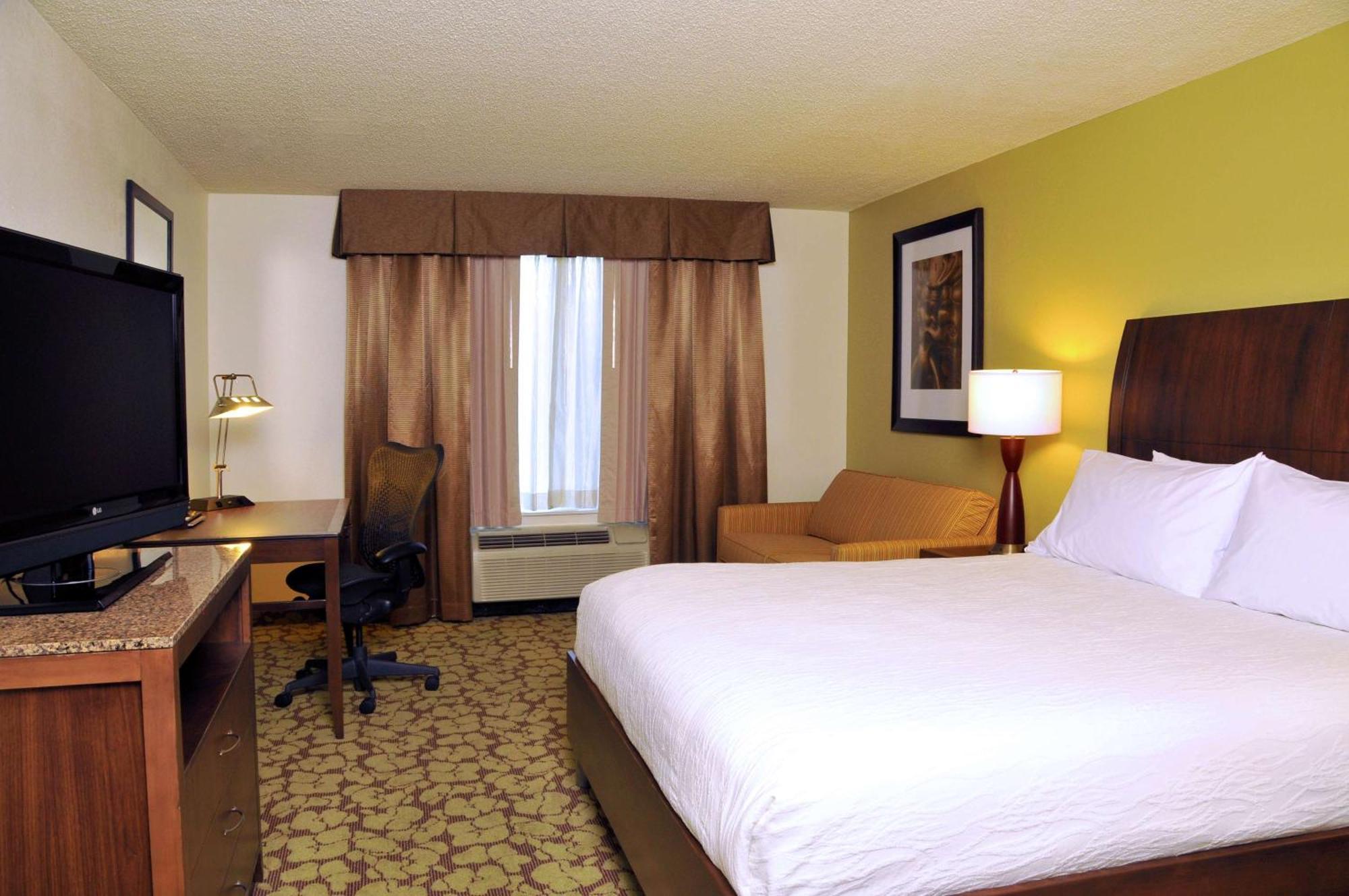 Hilton Garden Inn Tampa East Brandon Exterior foto